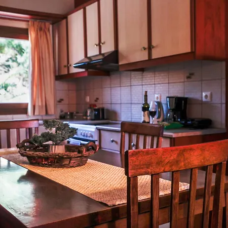 Venetico Beachfront & - Sea View Apartment Argassi